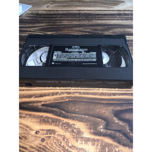 Homeward Bound: The Incredible Journey (1993) VHS | Michael J Fox *** Not Tested - Picture 5 of 9
